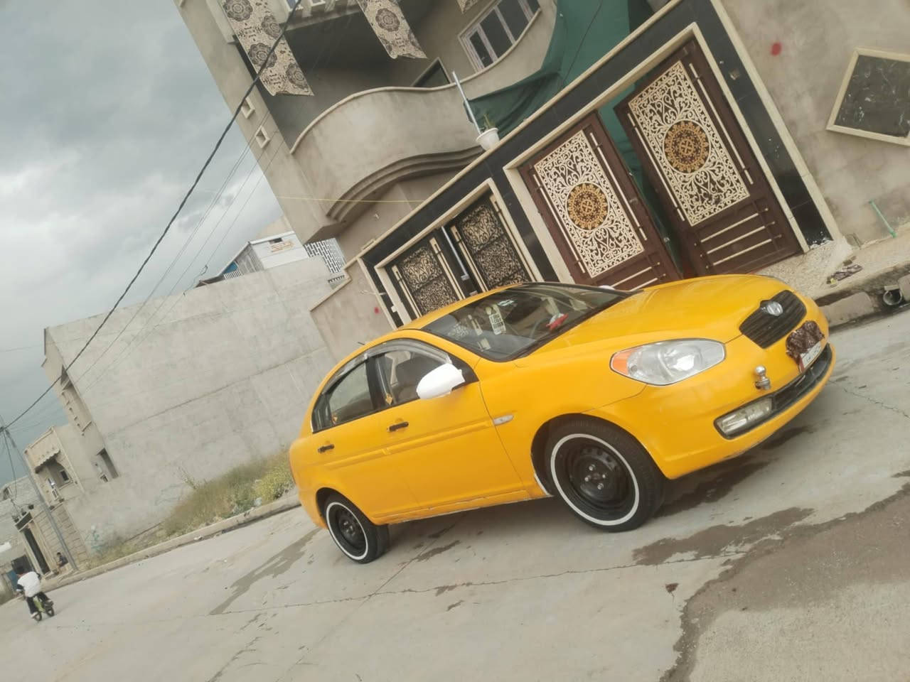 السلام عليكم سيارة اكسنت دبدوب 2007 رقم دولي صلاح الدين مميز بسمي هيهه غرامات صفر كابون بنزين منصومه غاز حكومي كرت اصفر سيارة جاهزه كير اوتو محرك جديد هزه جديده مكان السيارة موصل الايسر حي الانتصار. ضرر بلتكمه اربع أصابع  ***********/*********** ملاحضه مكلف بلنشر الاتصال فقط على الارقام والكورك بي وأتساب وسعر السيارة 82 مكلف بل نشر مكلف اتصال على ارقام

