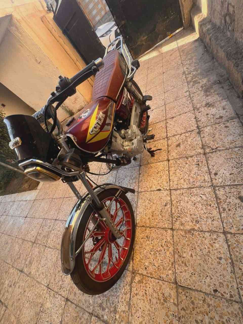 للبيع سونك سيفان مديل 2024 نضيف كير محرك خير من الله شاشه كتروني سلف مكينه 200 CC ورقه كارتونيه بي دراجه نضيفه حيل تايرات جدد اشاير لايت زنون عالي ناصي فووووول مواصفات سعر 600 وبي مجال بصيط عنوان ديالى المقداديه هاتف ***********
