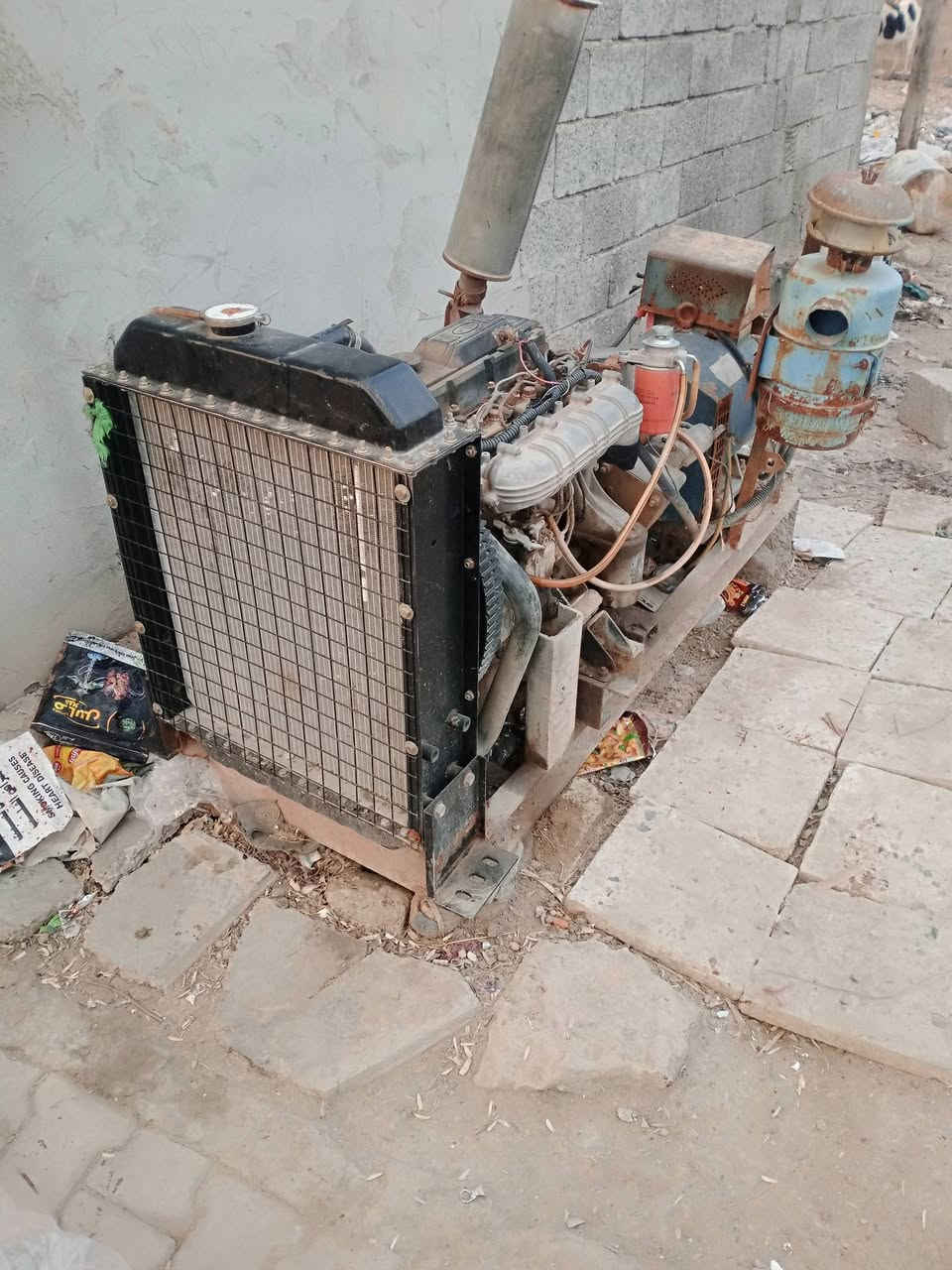 السلام عليكم
مولد للبيع بيه مكينه جيتو 
راس التوليد 120امير  
مولد نضيفه مال اسواق 
وما مشتغله هواي 
وسعره 11ورقه ونص 
هاذ رقم صاحبه 
***********
عذرن مكلف بل نشر
