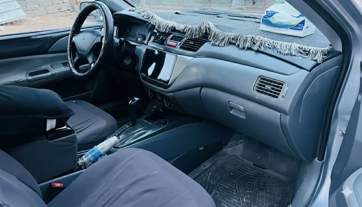 السلام عليكم سيارة لنسر للبيع موديل 2006 محدثة 2009 رقم نينوى دولي سنويا الى 31 بيها صبغ ثلث قطع بدون دواخل بس رش محرك كير شرط تبريد تدفئة سيارة جاهزة السعر 73 وبيها مجال
***********
