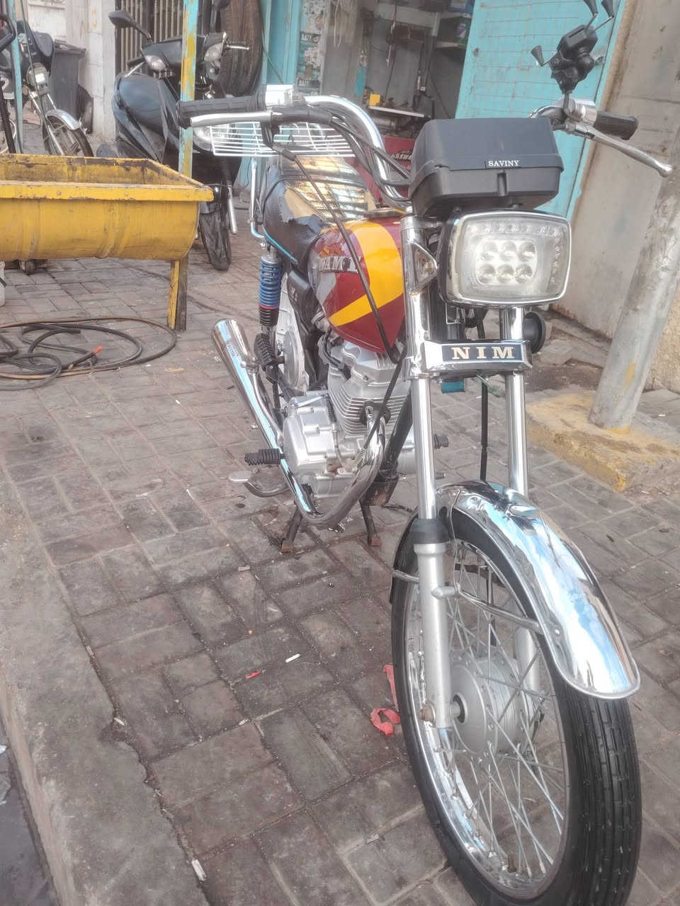 السلام عليكم من رخصة الادمن دراجة نامة شلامجة موديل 23 دارجة كاملة مابيها اي نقص بس صفاحية تك نقصها صينية الزنجيل موجودة مالتها الاصلية اوراق بيها مكاني البياع اكفلها من اي شي دراجة جاهزة كبل للشغل او ياخذها جناي السعر 550 وبيها مجال رقمي ***********
