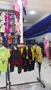 تصفيه محل شلع فساتين بناتي  بدلات ولادي  تراك  07855896326 واتساب