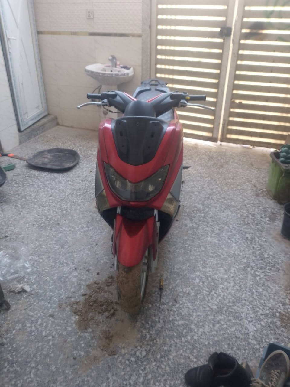 ان مكس لبيح نضيفه كفراته كامله اي كسر مابيه فقط امعلكه ولف علمن الدراجه ممفتوحه قبل اسعر 500 المكان الحسينيه قرب المرور ***********
