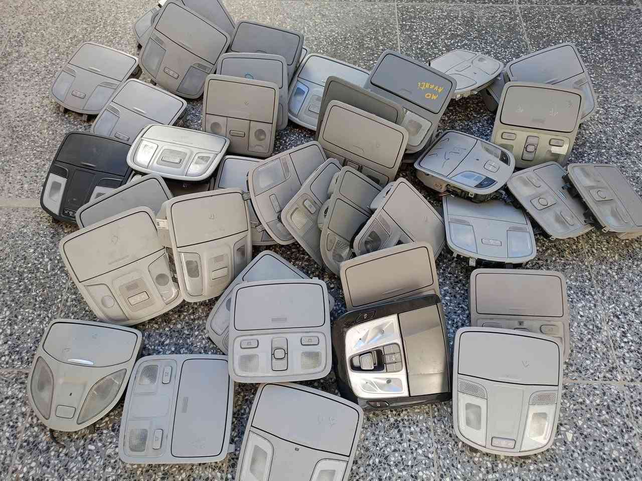 السلام عليكم من رخصة الادمن المحترم 🌹🌹 
توفرت قواعد انارة داخلية للسيارات الكورية مكاني بغداد يوجد توصيل محافظات راسلني واتساب للحجز ***********
