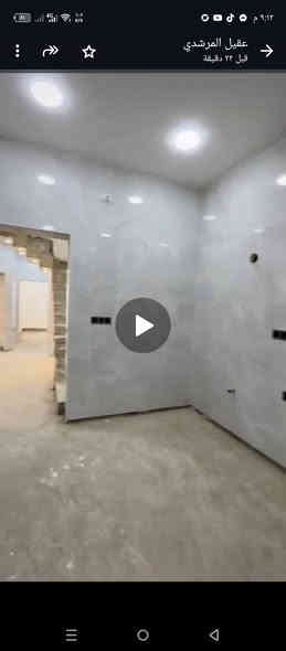 السلام عليكم بيت للبيع مساحته 150 متر طابو زراعي سند 25 طابقين الطابق الاول غرفتين  نوم وهول وصاله ومطبخ وصحيات والطابق الثاني غرفتين نوم وهول وصحيات وطارمه ومنور بناء حديث درجه اولى شارع ثمانين الشارع الرابط بين شارع ثمانين وشارع 100 خلف مخزن السيراميك موقع مميز قريب من التبليط تفاصيل اكثر مكتب حكيم عبدالله للعقار والمقاولات *********** بي واتساب أو خاص موجود
