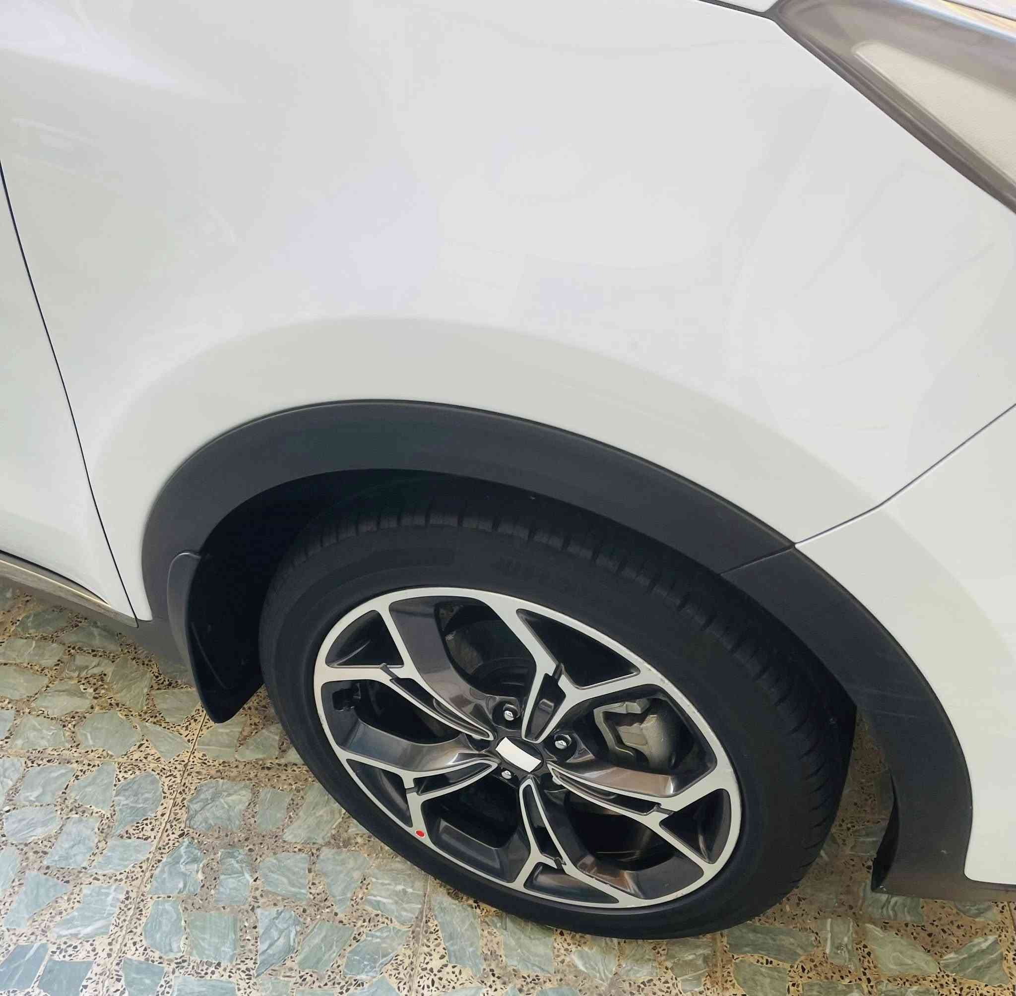 السلام عليكم
سبورتج 2020 جتي لاين 
مكفوله السياره
ماشيه 98 كليو متر 
على وضع الشركه
رقم بغداد تحويل 
السعر 212 بيه مجال بسيط 
077240 33313
