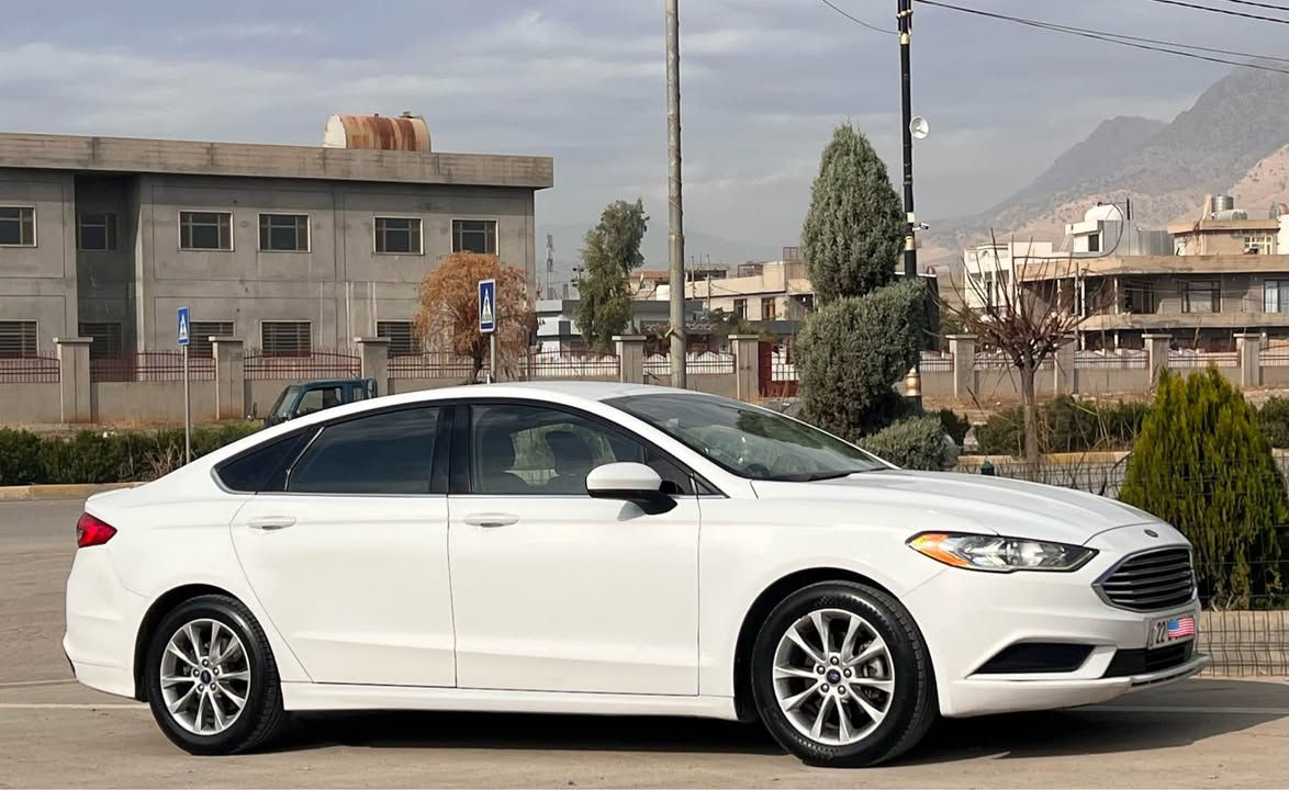 ‎ فورد فیوجن موديل 2017
لون ابیض ثلجي 
‎ محرك مرغوب 2500 
‎ بجم كبس ..حادثها اخت كلين فقط نص صندوق مصبوغ  بدون داخل و بدون ايرباك ، ایرباکات کلە بشرط… مكانين تعديل بارد
‎مواصفات SE معروفة 
‎(بصمة ،كير ماوص ، داخل اصفر ،بريك بصمة، كشنات كهربا، كود باب، تحديد سرعة …
سنویە و هززە کلە جدیدە حتی 2030 .. 
سيارة بأسمی تحویل وکالة بشرط
‎جاهزة سيارة مابيها اي نقص بشرط كير محرك ايرباك تبريد خلل كهربايات حجرة صالنصة كلها بشرط..تاقم صدر جديد     
‎ سعر 132
 ***********
*********** رانية, السليمانية
