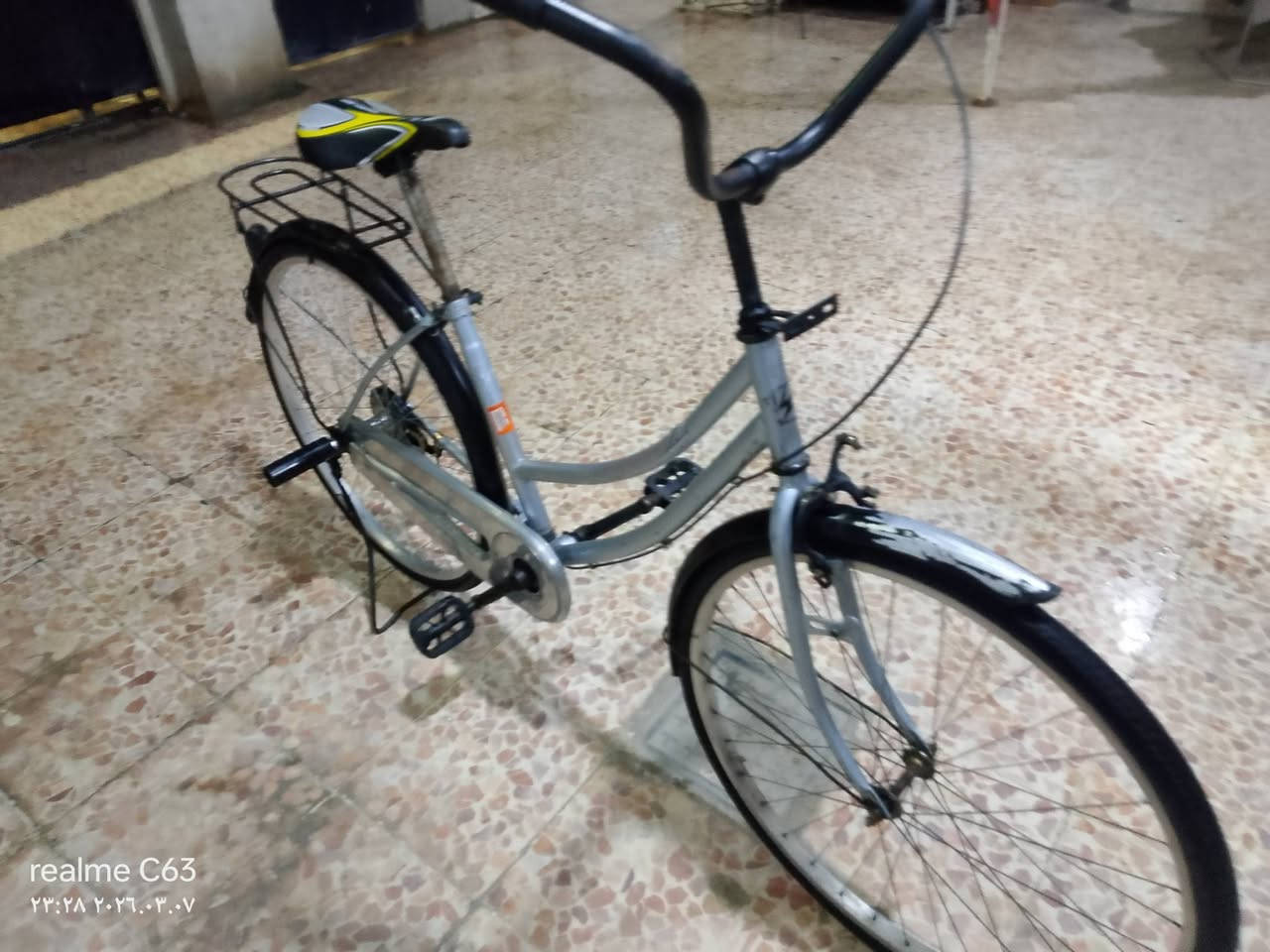 سلام عليكم بايسكل عبدالحليم حجم 26نضيف مكان موصل سماح السعر 56 الرقم***********
