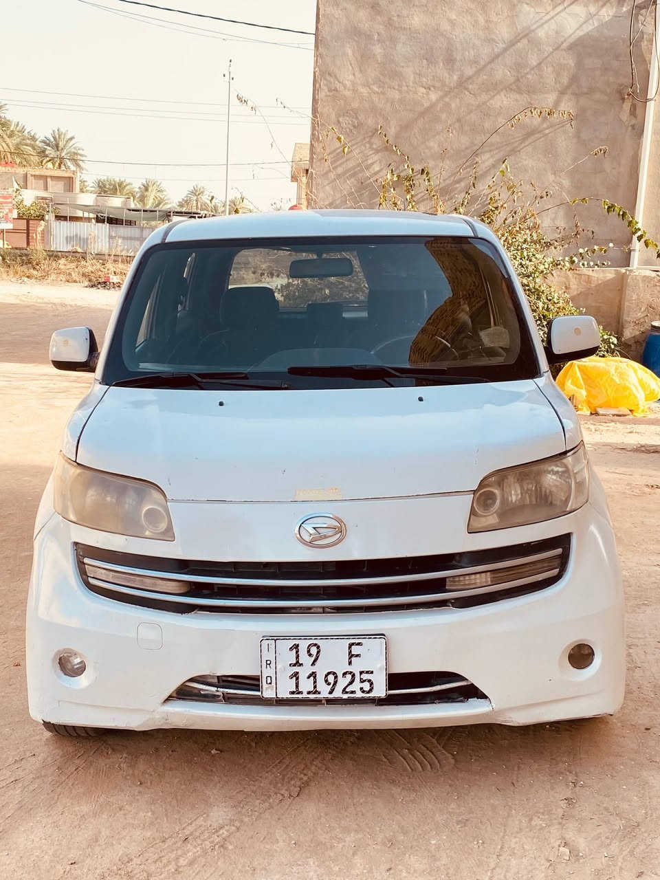 السلام عليكم سياره داهيستو ياباني موديل 2007 رقم انكليزي كربلاء ب اسمي كير مكينه حداديه كفاله. بيه بارد قليلل. سياره اقتصاديه جداً وعائليه. جام كهرباء. مري كهرباء. تحكمات. شاشه ايباد. تخم سماعات شغال. تخم تاير جديد. ماسحات امامي خلفي. سياره مابيه نقص تجي وتفحص مكاني كربلاء. الهاتف *********** بي واتساب. السعر 57 بيه مجال.
