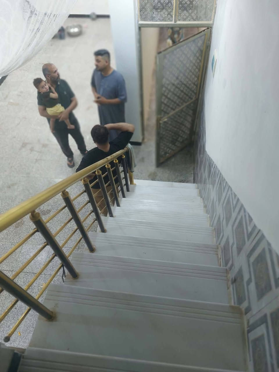 بيت تطلوعه ب33مليون مع المجال القليل 
#بيت للبيع 100م 

نجف حي النداء شارع المجمعات 
خلف مول بغداد 

 

يحتوي على غرفة وصالة ومطبخ واستقبال وصحيات 

مطلوب للمصرف 88 مليون 
سعر التطلوعة  33 مليون 
التسديد الشهري 430 الف
اساس صب والسقف صب
تبديل كفيل
+964 786 929 0786 929 1705

