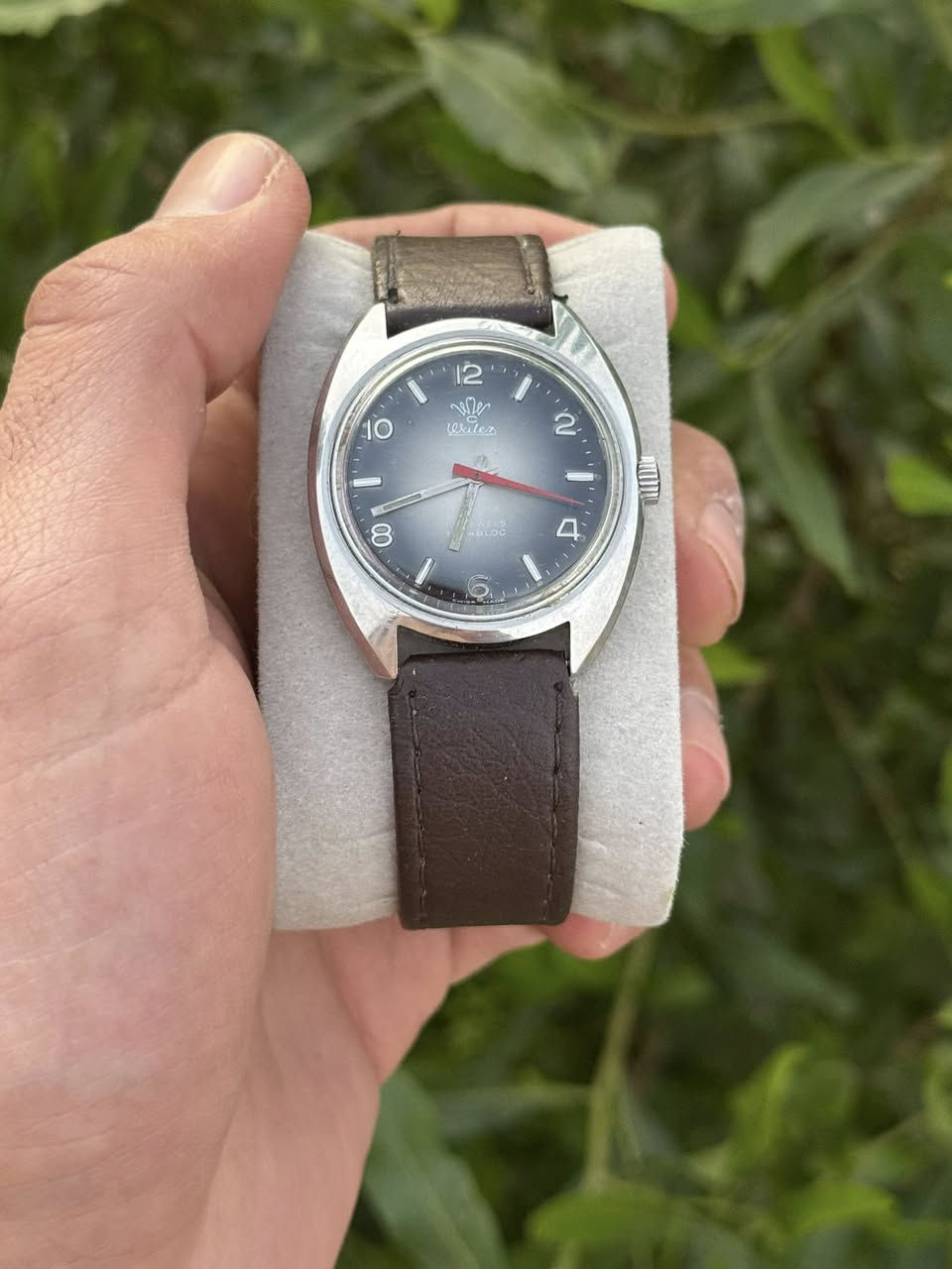 مجموعة ساعات للبيع
سويسري/تكويك
عدد ٢٥
كلهم شغالين 
اسعار مختلفة 
يوجد توصيل لجميع المحافظات 
***********
