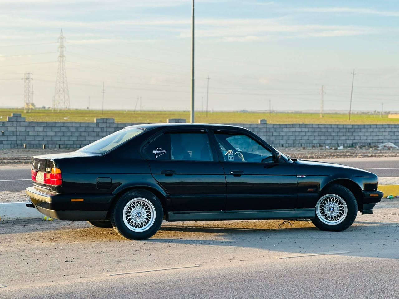 BMW525
موديل 1990
محرك كبس بلاد باتري جوى الكشن عدل كير اوتو بلادي 
سياره صبغ عام جماليه ارقام دولي شرط التحويل 
جام كهرباء
السعر58$
مكاني صلاح الدين بيجي
***********
