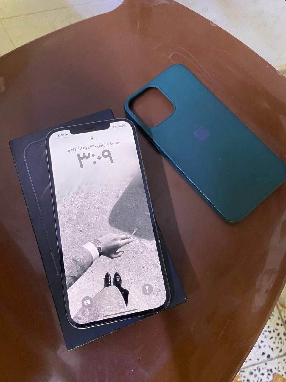 آيفون 12 برو ماكس 

جهاز وتر ما مفتوح

ذاكره 256

بطاريه ٧٤ شحنه يخبل 

مكاني نجف حي سلام ***********

السعر 550 وبي مجال
