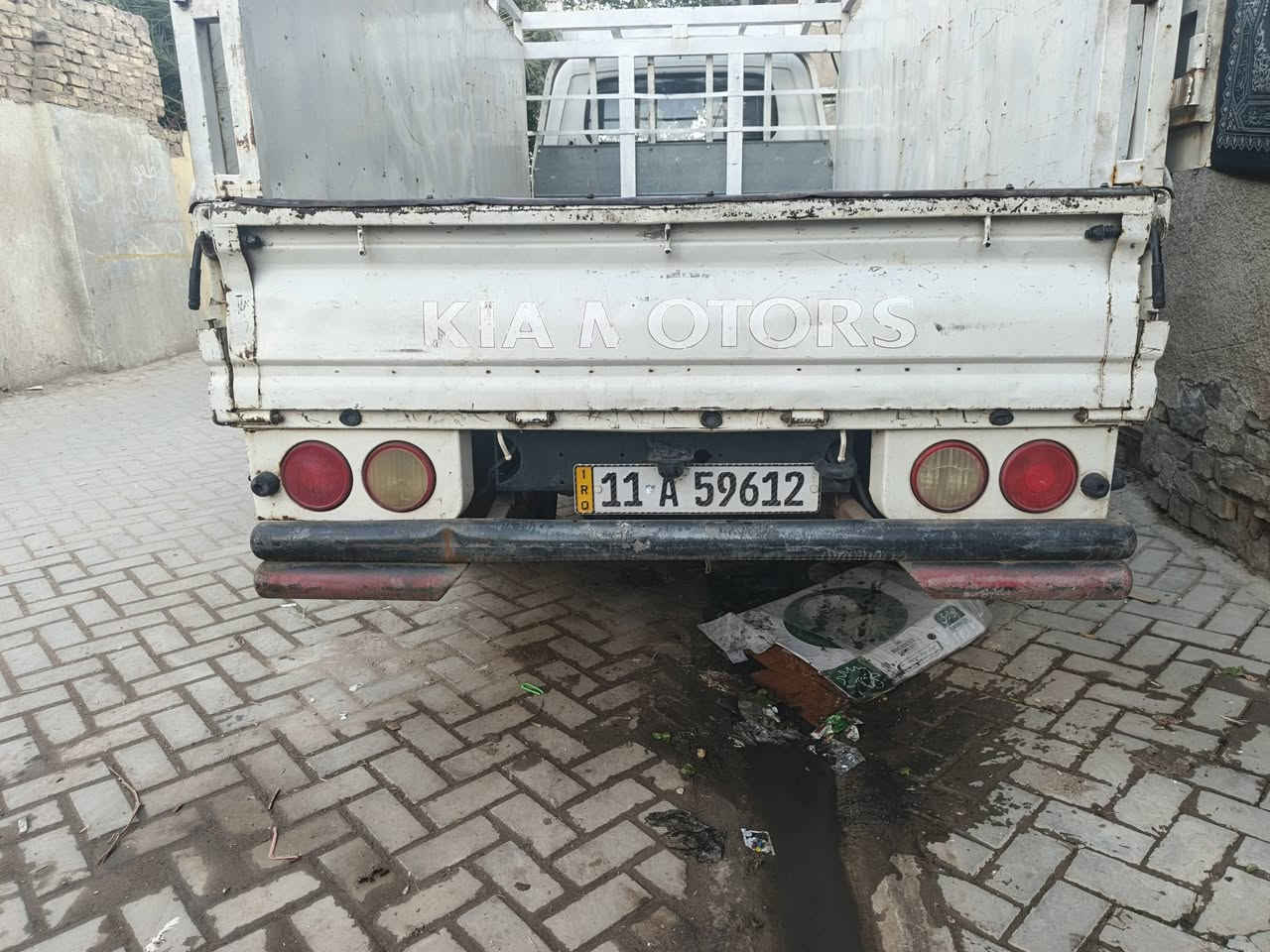 سلام عليكم كياء فحل
موديل 2013 رقم بغداد
سعر 110 مكاني بغداد
رقمي *********** 
سياره مكفولة من كير محرك خياس
تخم تاير جديد
