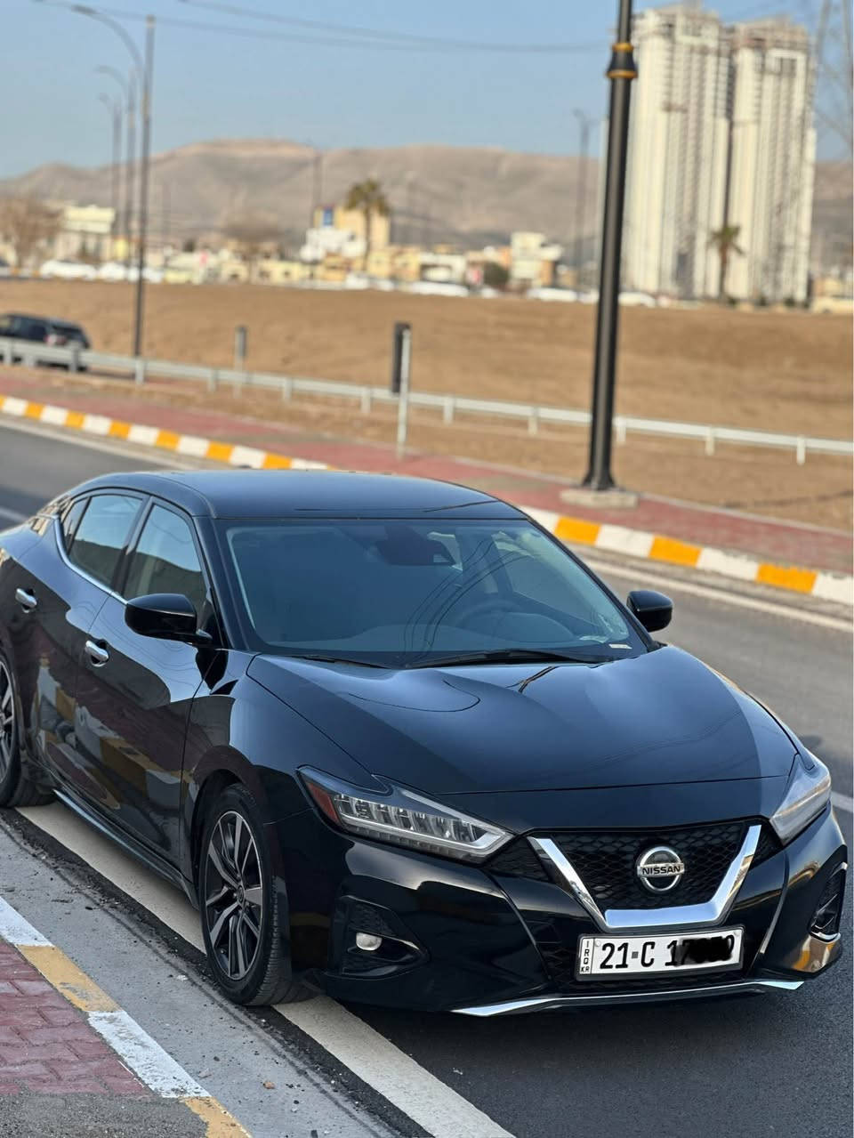 NISSAN MAXIMA 2020. S

مواصەفاتەکانی 
شەغال ، تحدید سرعە ،ڕادار ،ئۆتۆ ستۆپ ، کوشن کارەبا بەسمە ،شاشە ،کامێرە ،ماپ وکارپلەی ، دوگمەی سپۆڕت و تراکشن کۆنتڕۆڵی هەیە 🚀✅

یەک پارچە کلێرە ( تەنها پەمپە ) دوو پارچە گۆڕاوە بە بیلاد بێ ناوگرتن ✅ ، ئێرباگ بەس سوکان تەقیوە بیلادی دانراوەتەوە
گێڕو مەکینەی نەکراوەتەوە بەشەرت ✅

گێڕ ، مەکینە ، تەبرید ،تەقەو ڕەقە،  کارەباییات هەموو گیانی بەشەرت لەسەر دەقی بیلادیە هیچ مەسرەفی تیانە ✅

سەنەوی تا ٢٠٣٠ تازەیە تەحویل و وەکالە بەشەرت ✅

52000 مايل ڕۆشتووە ✅
سعری 127 گەڵا و مەجالێکی کەم 

ژمارە تلفون *********** السليمانية, العراق
