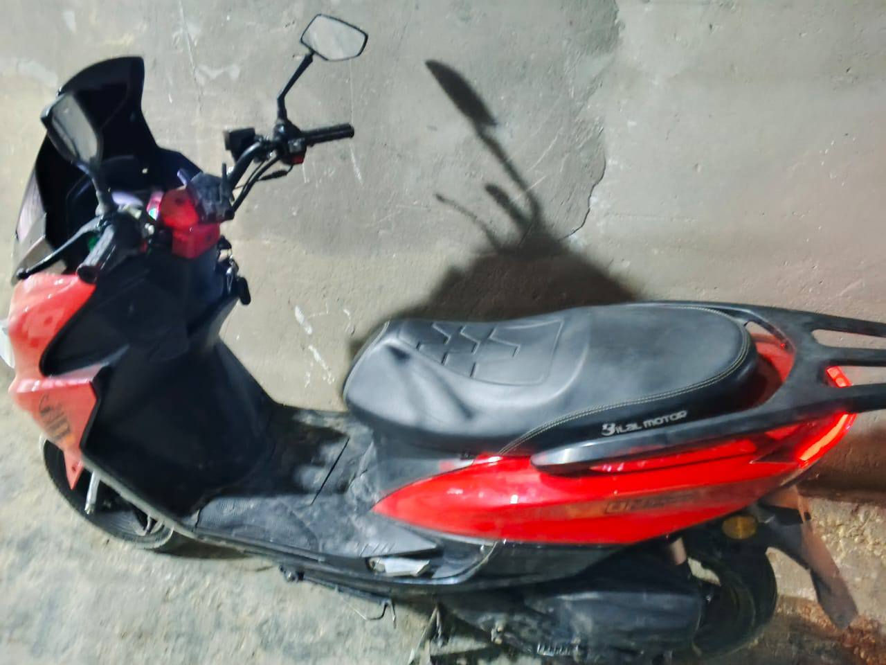 سلام عليكم درجه ماعرف سمه دراجه صاله 3شهر طالعه من الحاويه بيع او مراوس حسب القناعه سعر 600بيه مجال مديل 2025 حك جيه ***********
