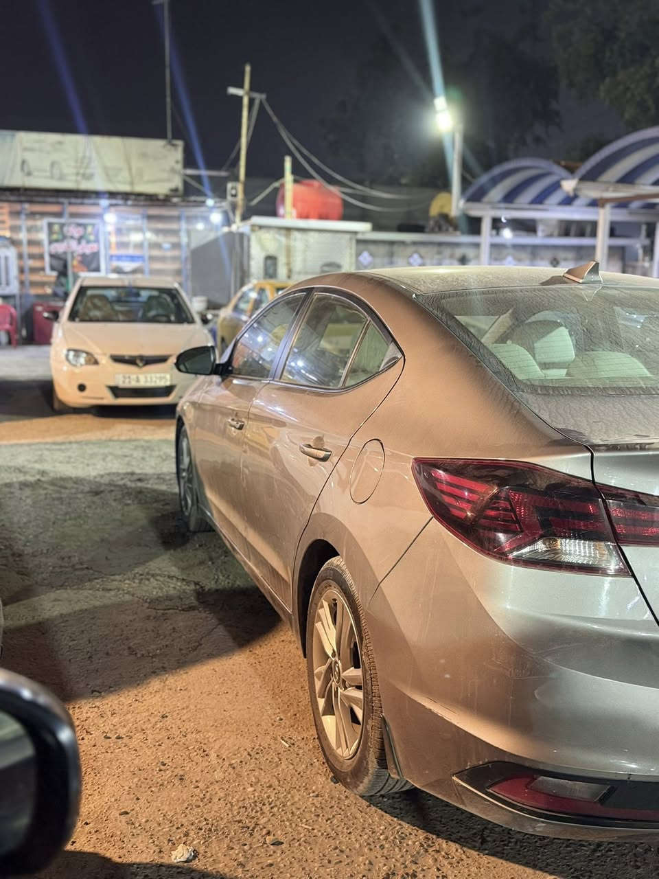 السلام عليكم .. ماشيه 47الف  سنويه ال 2029 يلا تصقط 

النترا 2020 امريكي

فول مواصفات 
  

حادثها كلش بسيط بدون دواخل وبدون ايرياك

صبغ باب وجاملغ صور الحادث داخل المنشور   

رقم شمالي تحويل مباشر

محرك 2000 دوش

صدر جديد 

سياره جاهزه الحمدلله

مكان السياره بغداد الحريه 
***********
