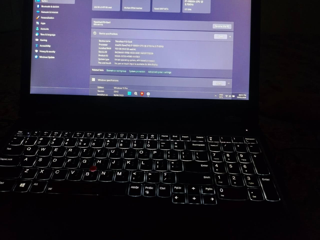 السلام عليكم ورحمة الله وبركاته
لابتوب للبيع
LENOVO THINKPAD P15 GEN1 
CPU: i7-10850H (High performance)
GPU: NVIDIA Qadro T1000 4GB VRAM
RAM: 16gb DDR4
STORAGE: 512gb M.2 NVME SAMSUNG
570 الف و بيه مجال


**إذا كنت صاحب هذا الإعلان وتريد حذفه لأي سبب، رجاءا أرسل رسالة إلى الدعم الفني**