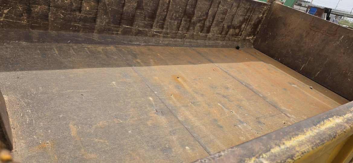 للبيع بدي مالير طوله ٤،٦بدي نضيف ونج بالصدر دبل شاصي ٩٠ التفاصيل اكثر والسعر اتصل على الرقم *********** والشراي بي خير ويدلل
