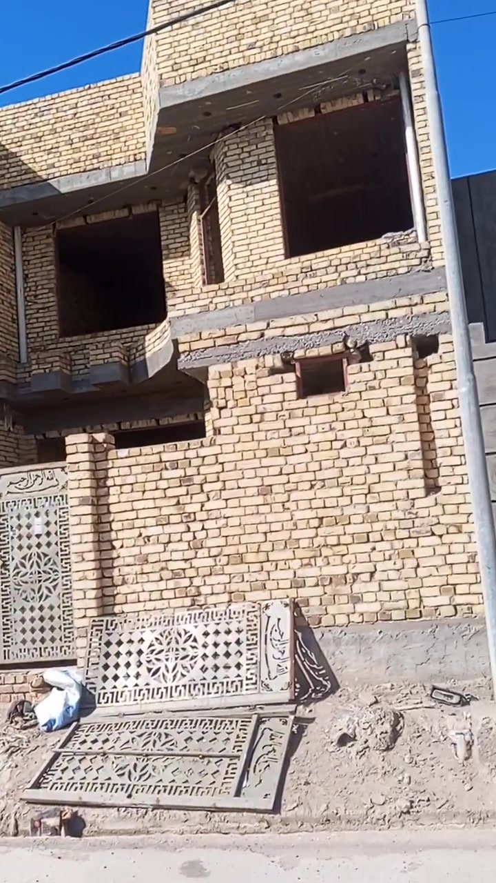 هيك للبيع المساحه 150طا بقين4غرف ابوغنم بل 172يرهم بيع اومراوس بقطعه مع الفرق. هاتف ***********الهيكل قرب المدرسه الصينه
