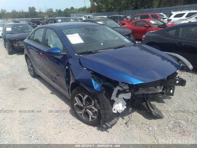 السلام عليكم
كيا فورتي للبيع موديل 2019 
حادث مثل ما مبين بلصور 
السونار واضح 
السياره حاليا جاهزه ماناقصها اي شي 
مكينه هستوني منزلها جديده 
السعر 120 وبيها مجال بسيط جدا 
مكان السياره بغداد الدوره شارع المصافي 
***********
