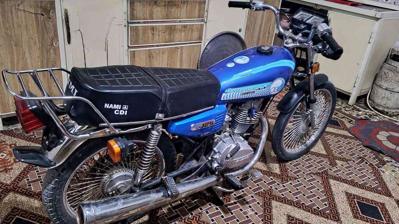 سلام عليكم دراجة للبيع المكينه انيرجي مال ايران🇮🇷 مفتوح مر وحدة المكينه ناعمه بدون اوراق السعر 700بيه مجال  الشراي يجي خاص او الرقم *********** وتساب مو شغال بس مخابره
