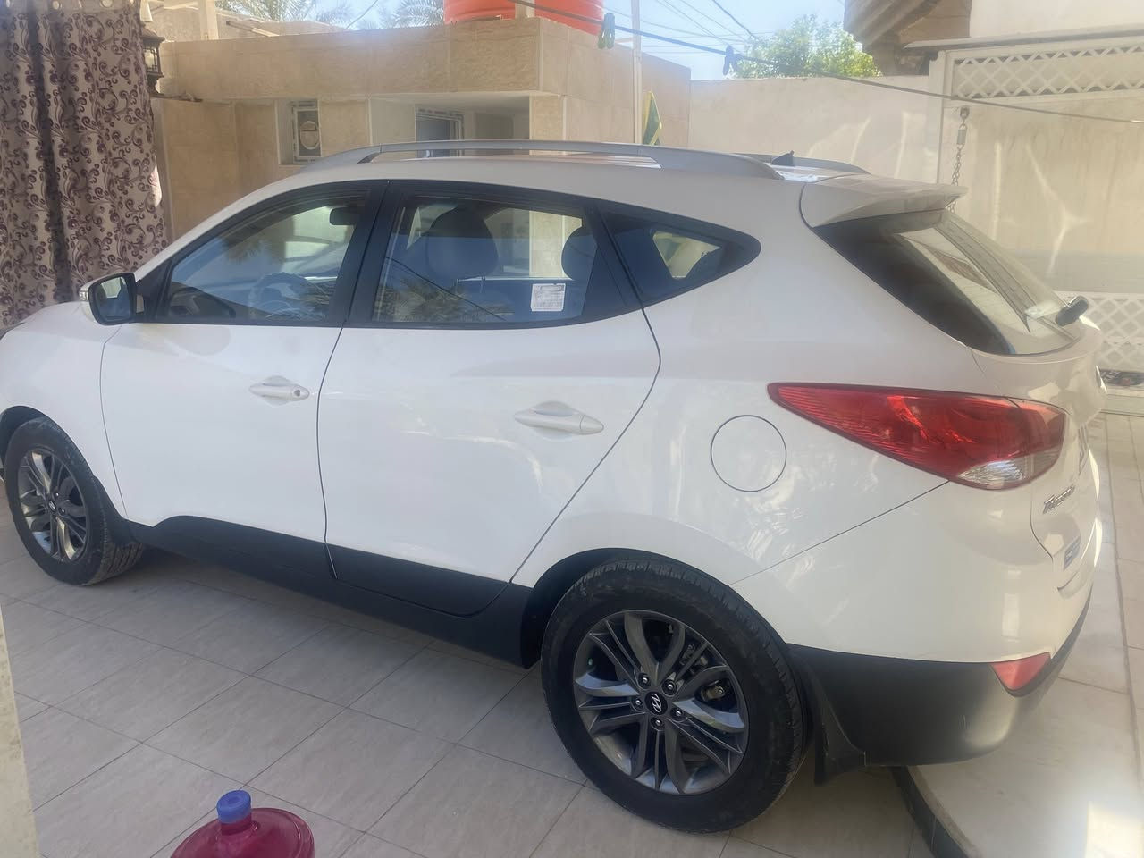 توسان2015 ابيض
خليجي 4سلندر مكينه دوش 2000
ماشيه113 كيلو
مكفولة 
محرك طابوگة جديد كوري مكفول 
سياره بأسمي تحويل ثاني يوم
تخم تاير 
حدادية درجة أولى 
تدفئة تبريد شغال 
رقم انكليزي
مكاني حلة السياحي 
الاتصال على الرقم ***********
السعر 150وبيها مجال حك الجيه
