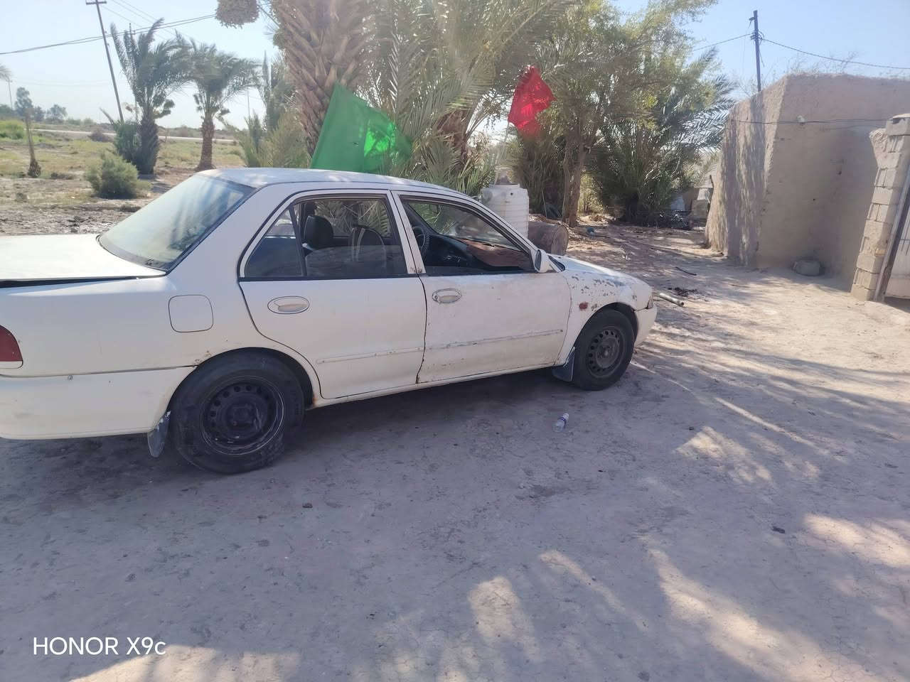 سياره براتون موديل 2002سياره جازه محرك كير حداديه كارتون
باتري جديد  دواخل حلوه الكشر شوف العين
العنوان ذي قار الغراف 
واذا اكو مراوس بيكم اراوس
***********
