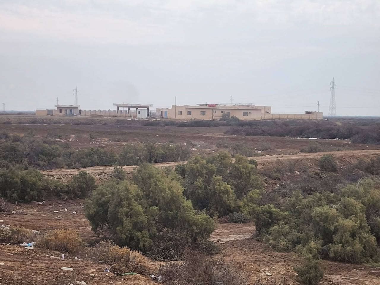 السلام عليكم أرض للبيع مساحه 8دونم عقد 35 زراعي يندار بسم المشتري وجه على الشارع وجه 100 متر على الشارع العام كوت حي قرب مفرق الموفقيه مجاور البانزين خانه البدري السعر 22 او بيها مجال ***********
