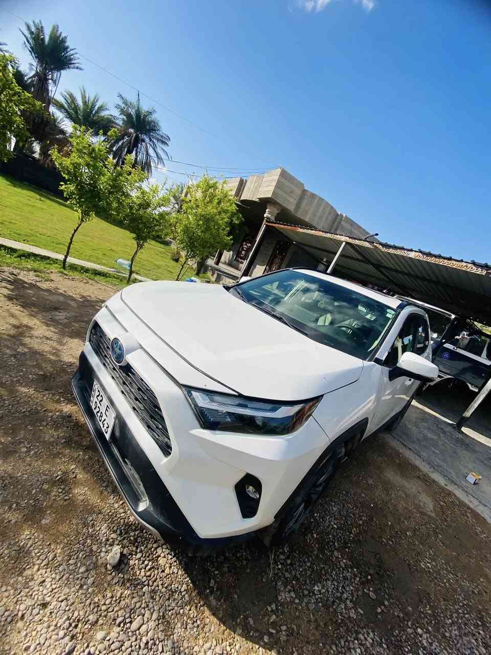 السلام عليكم 
للبيع راف فور مو محور رقم دولي أربيل موديل 22هايبرد وارد امريكي حادث جاملق وباب المامي مصبوغات ولباب لخلفي مبدل اصلي فول مواصفات بصمه تشغيل فتحه الستفسار ***********/075199753ِ السكن بغداد ابو غريب خان ضاري
