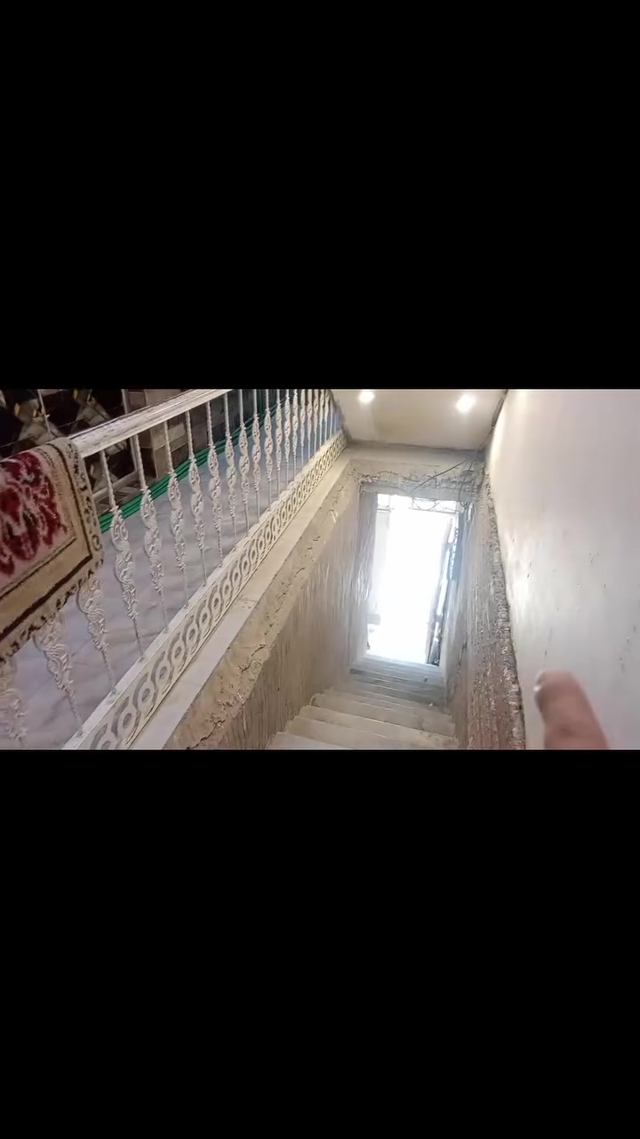 شقق للايجار بأسعار رمزيه كوفه حي 17 تموز 
للتواصل ***********
