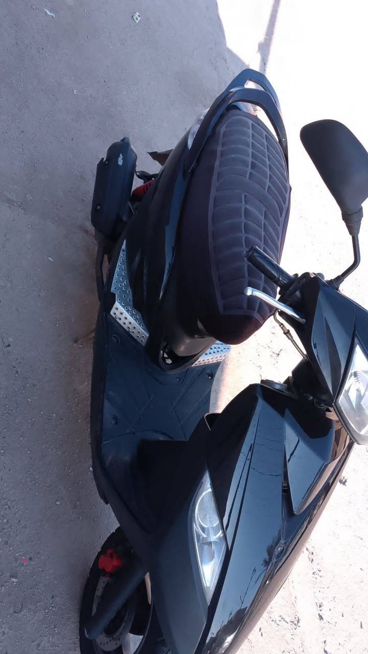 سلام عليكم درجة ثعلب درجة مكينه بلادي درجة فول موصفات درجة كابريتر بلادي وكلشي شغال بيه  درجة مكينه ناعمه وخير من الله درجة حله من الصور  وسعر 650 وبي مجال حك الجيه المكان بغداد حي الاعلام قرب تقاطع درويش رقمي *********** واتساب او مازنجر تحياتي لكم ❤
