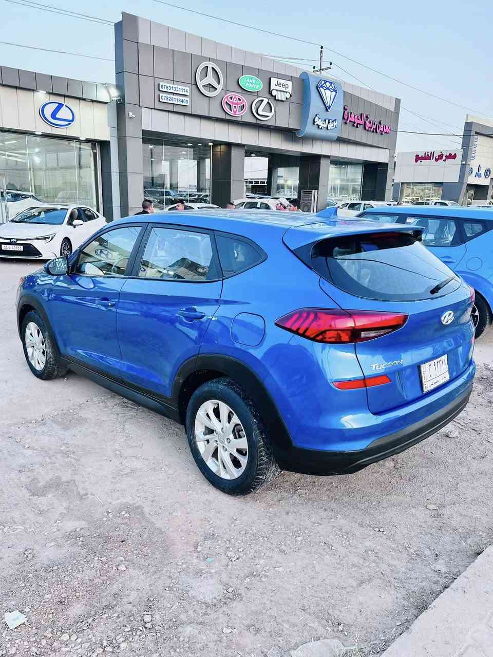 توسان موديل 2019 امريكي رقم بغداد
حادث جاملغ وبنيد بسيط جدا بدون دواخل . 
مواصفات شاشه كبيره … كاميرا … سايد بريك دكمه … فور ويل … قياده ذاتيه … لد امامي خلفي نهاري … ويل كب 17 … تخم تاير جديد … ماشيه 82 … جك وسبير عده كامله … جديده جدا 
مكاني حله هـ *********** 
السعر 153$
