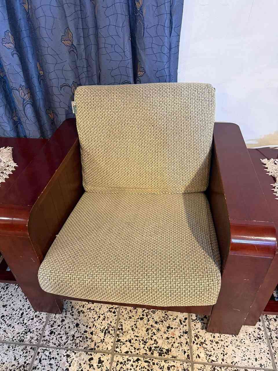 تخم صاج درجه اولى مع طبلات وطبلات اضافيه وميز وميز تلفزيون السعر 750


**إذا كنت صاحب هذا الإعلان وتريد حذفه لأي سبب، رجاءا أرسل رسالة إلى الدعم الفني**