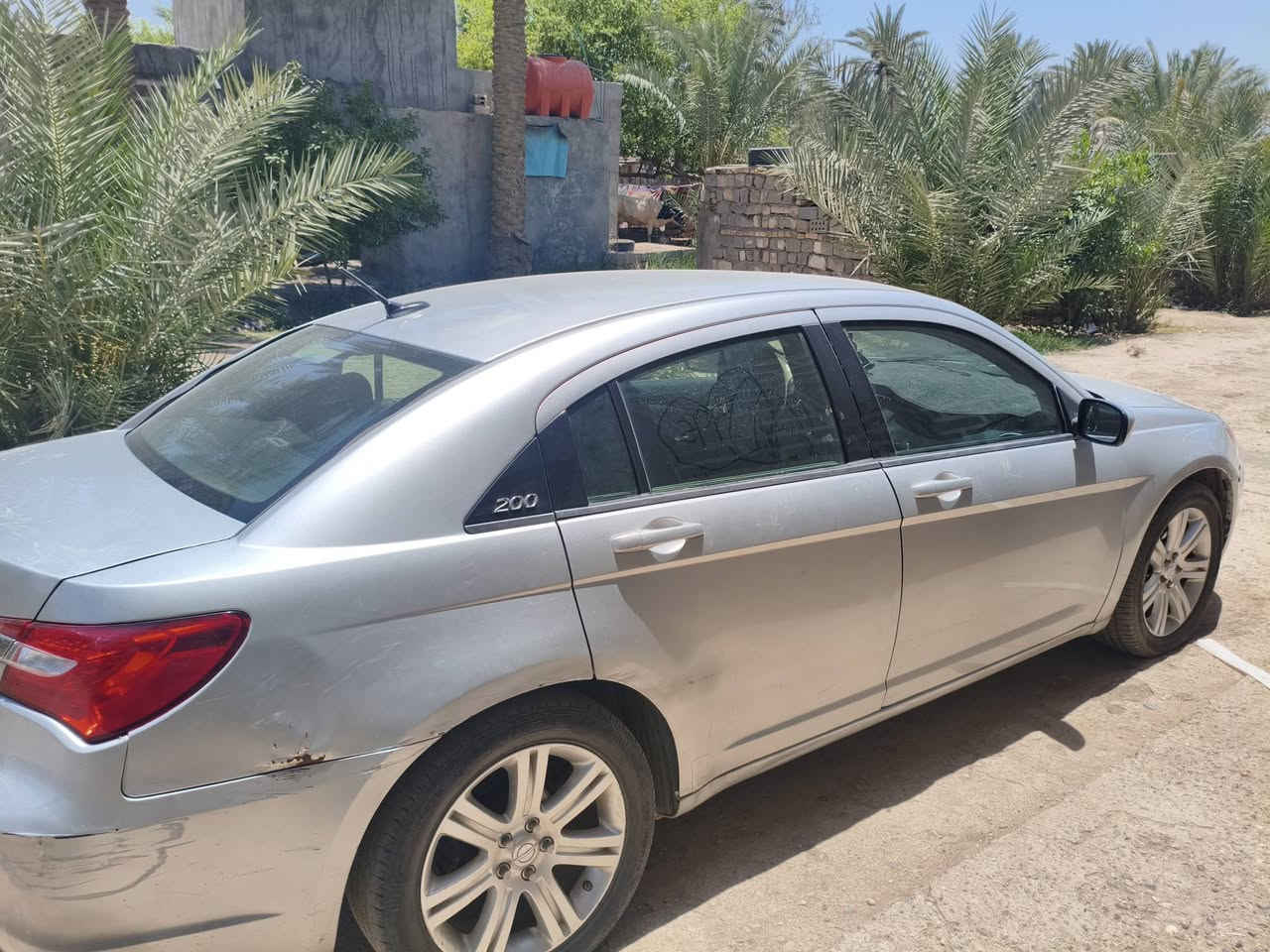 كرايسلر c200/2012 مكان بابل بسمي رقم كربلاء السعر 75 وبيها مجال ***********
