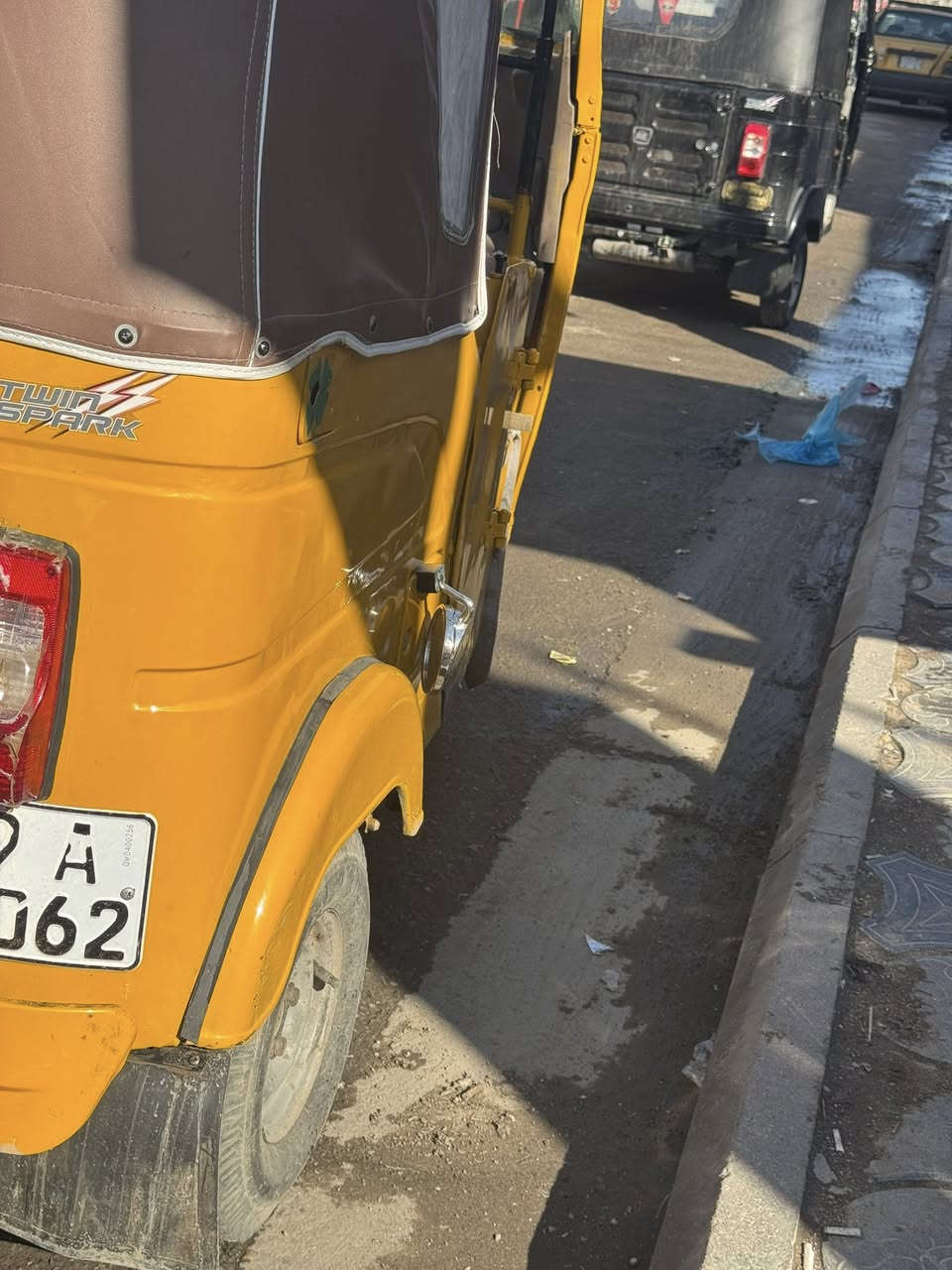 تكتك مديل 2021 مصبوغه جماليه تكتك تخبل سعر 7100 وبيه مجال حك جيه شي قليل مكاني البياع ‭0771 797 8065‬
