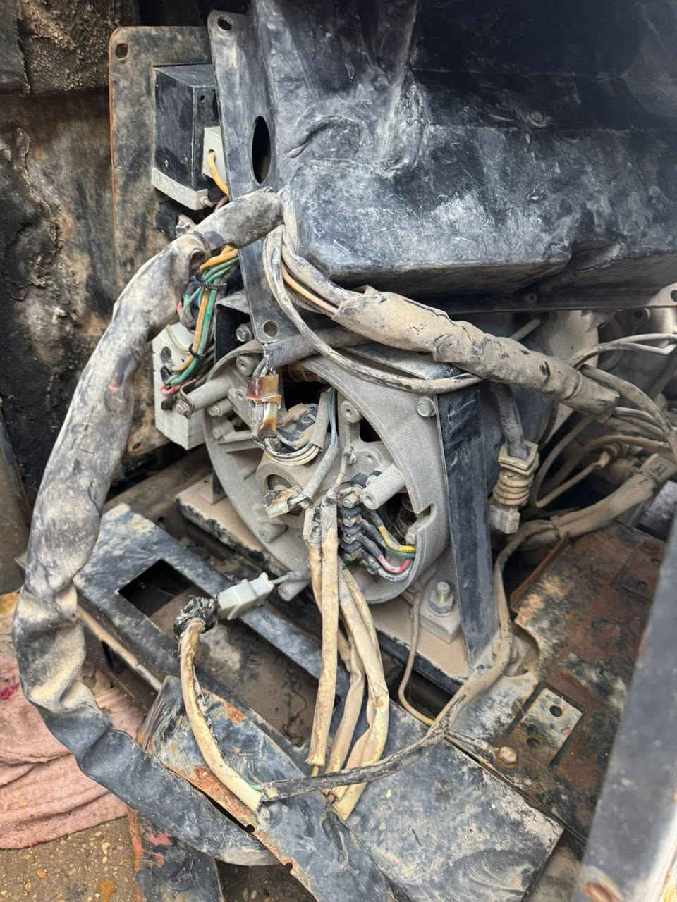 مولد كامه شغاله نقص صالصه قبقات توليد 5كيفي  شغال
السعر 500 مكان بابل شارع 600//--رقم ***********/***********
