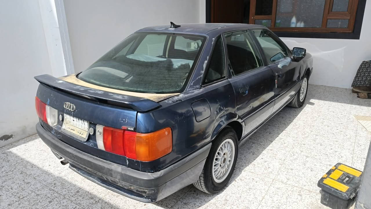 للبیع اودي موديل 92
لا صرف لابخار 
بدون صبخ وضع شرك 
بیها كوبون كركوك شرط تحويل 
سعرە 37 بیها مجال بسيط
***********
