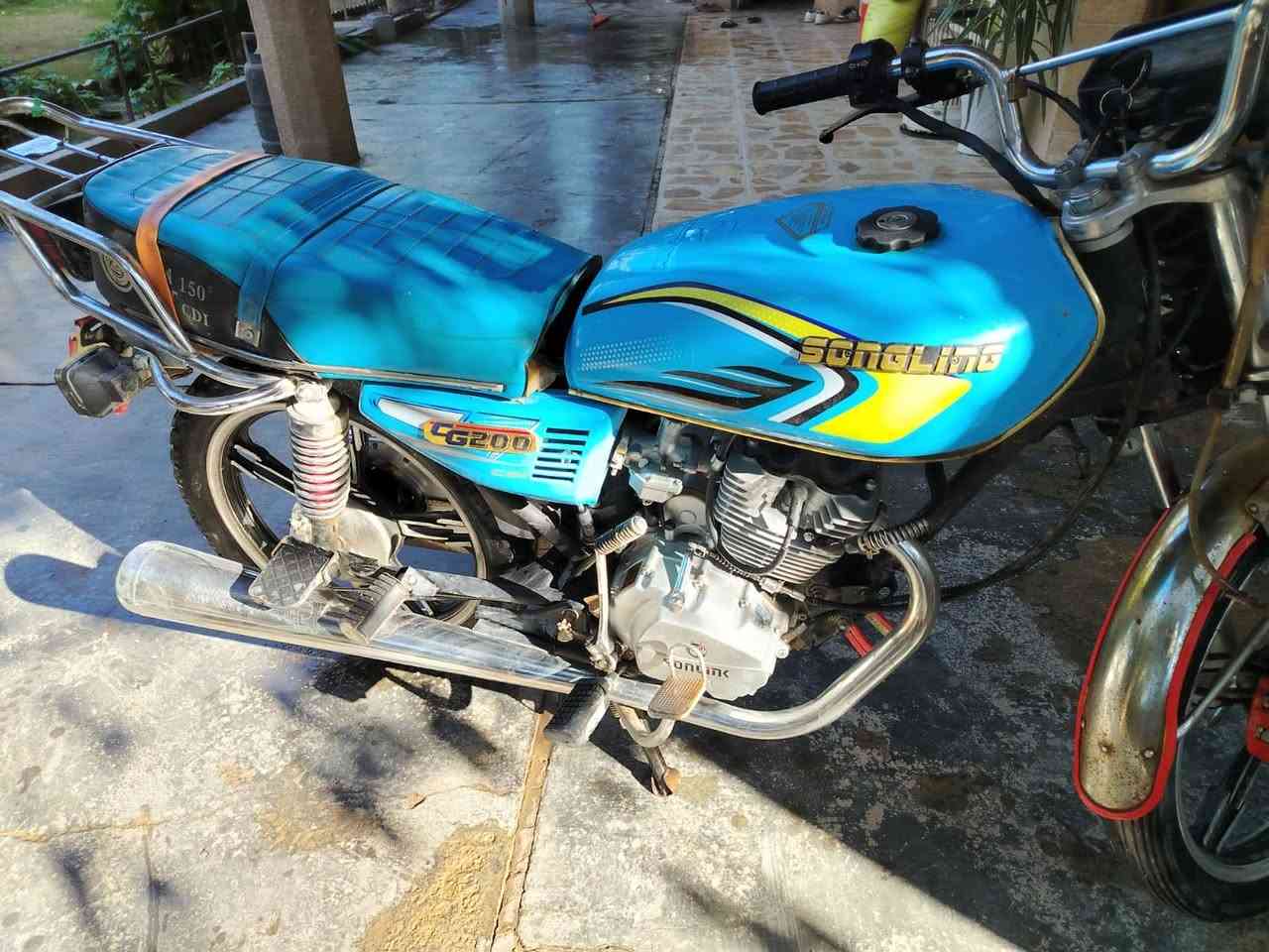 دراجه سيفان موديل 23 عنوان دلي عباس السعر 450 بيها مجال بسيط 
***********
