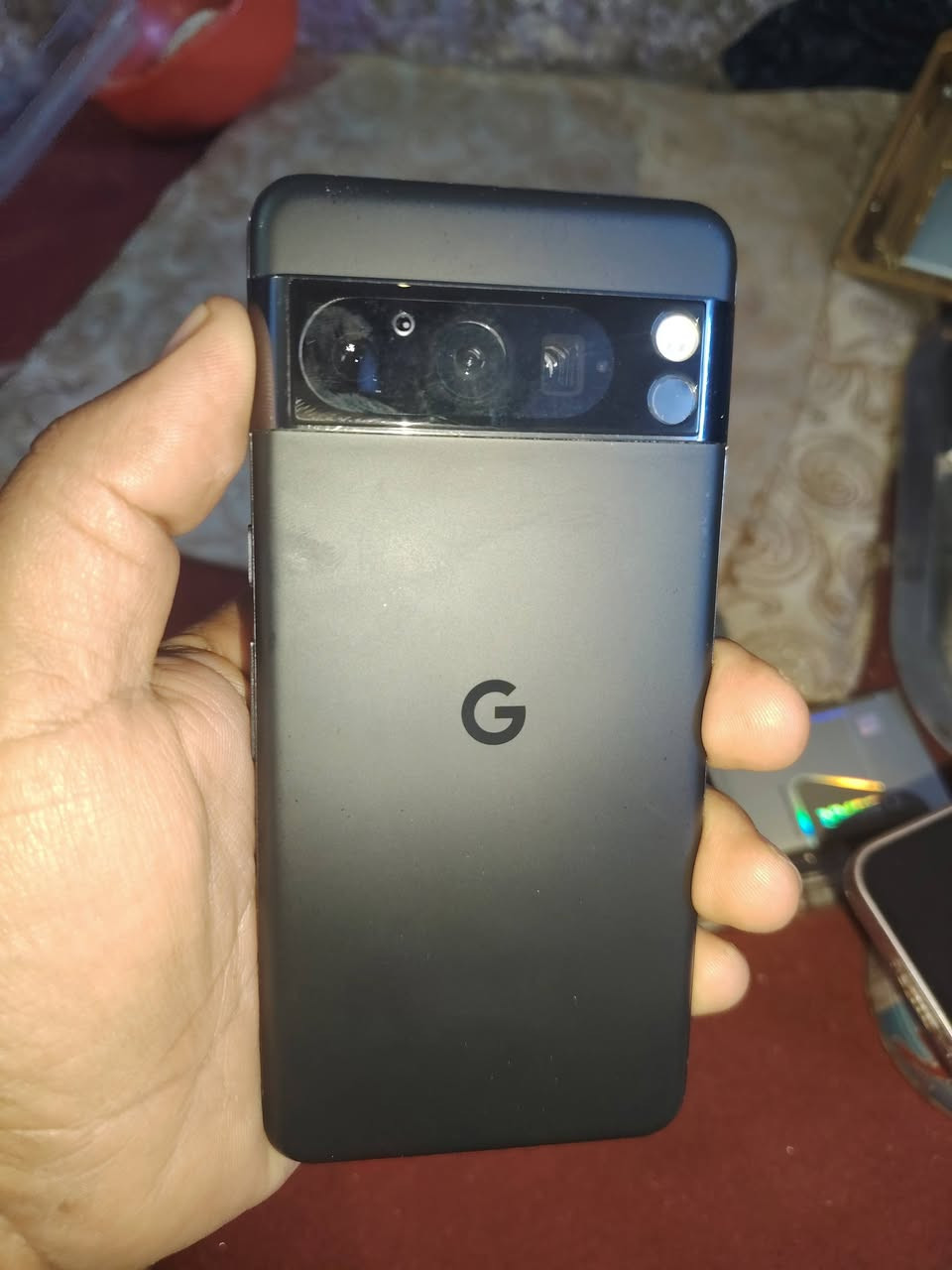 السلام عليكم كوكل بكسل لبيع 8 برو الذكره 512 السعر 650 الف المكان البياع رقم التلفون ***********
