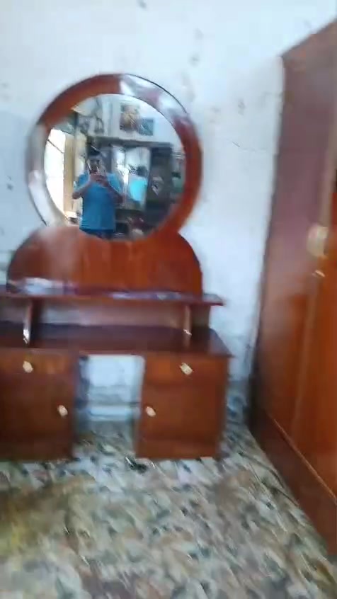 غرفه صاج كامله من كلشي صبغ يدات كيلون كامله دينار مذب عليهه موجود توصيل وشد مكان بغداد الحريه دولعي موجود توصيل داخل بغداد مع الشد ***********
