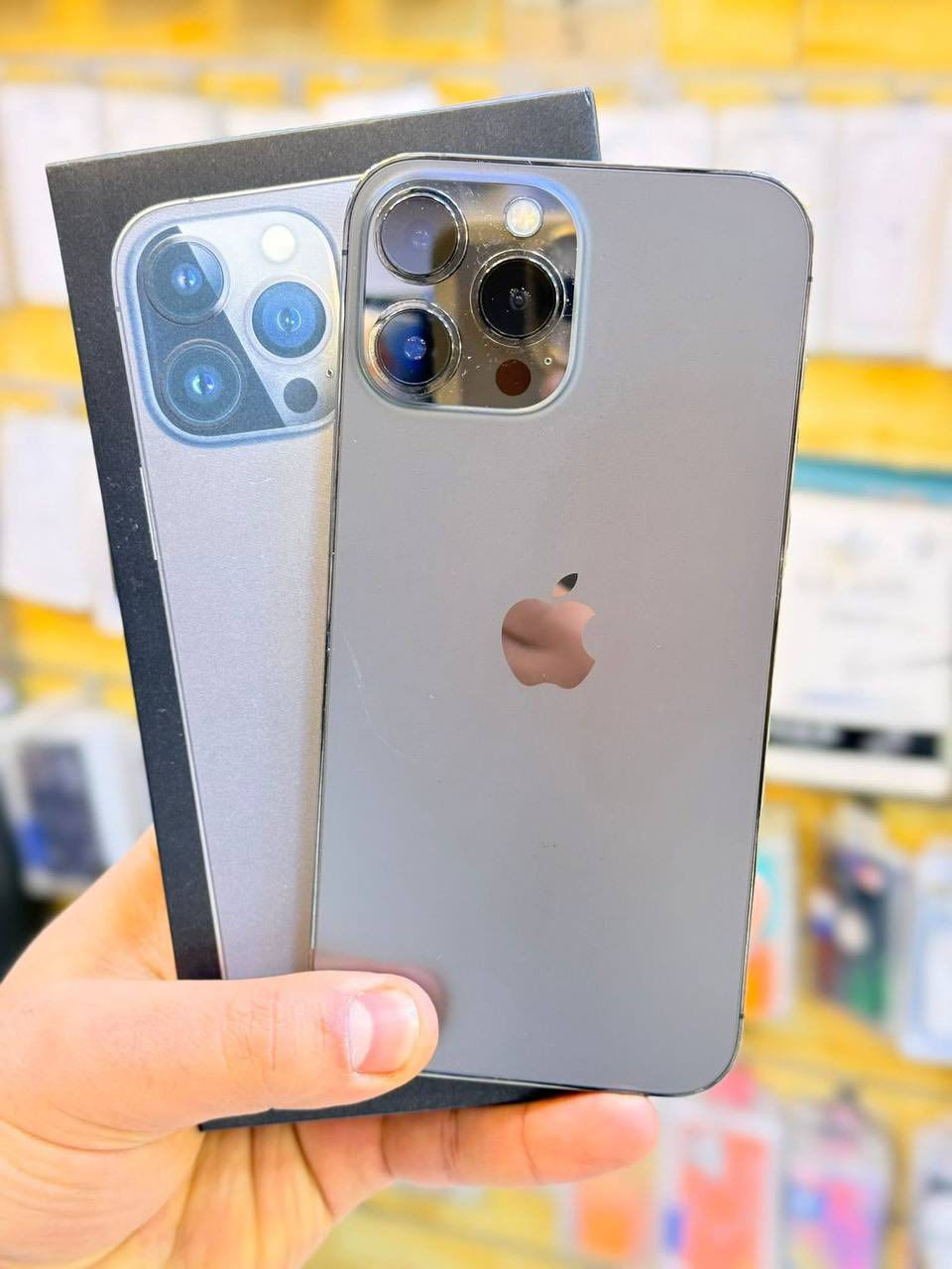 ايفون 13برو ماكس ذاكره 256بطاريه 90جهاز اخو جديد زلغ واحد مابي وتر بروف جهاز بمعنه كلامه نضيف هوه جديد سوه لوان مميز ملحقات كامله لا مفتوح ولا مصلح فحص حاسبه كوله نورمل ضمان 5ايام من مركز 
سعر 725 قفله من الاخير 
بغداد البياع 

***********
