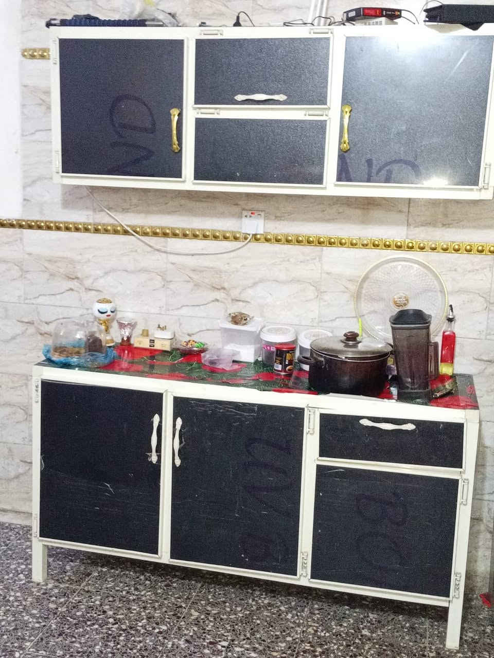 كلهن شلع 400 كله نظيف وشغال لان ابو بيت يريد بيته مكاني حي جهاد


**إذا كنت صاحب هذا الإعلان وتريد حذفه لأي سبب، رجاءا أرسل رسالة إلى الدعم الفني**