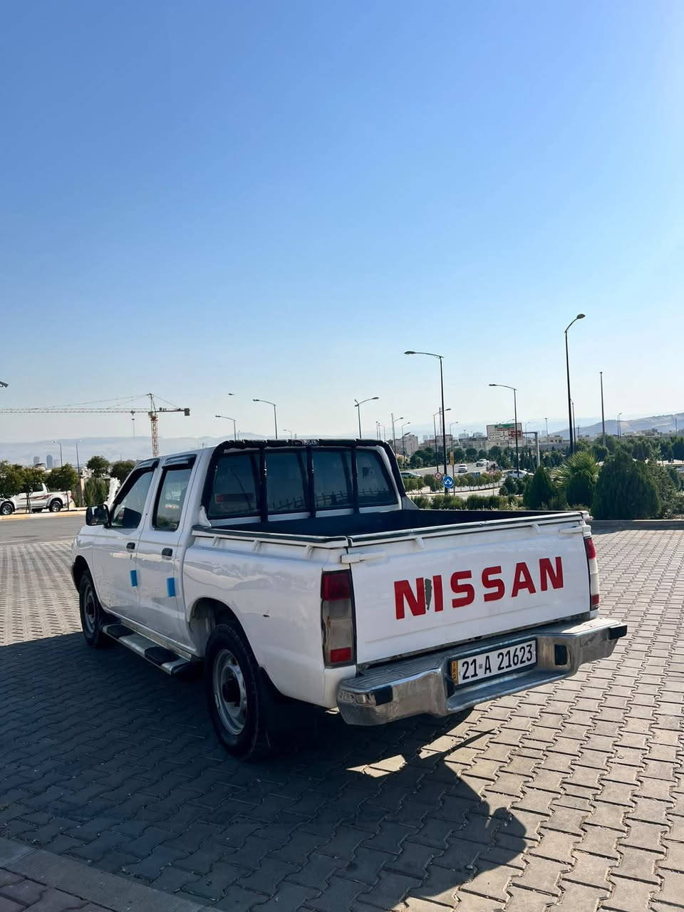 نیسان پیکاب بۆفرۆشتن  
مۆدێل 2002
ڕەقەم سلێمانی سەنەویی تا 2029 تازەسە 
غەرامە بەشەرت 

تەبرید و پاوەرە 
4تایەی بەفر بڕی لەژێرە 
گێڕو مەکینەی و ئەکسل بەشەرت 
بێدەعم و لێدراو 
تەقەو ڕەقە بەشەرت
سەیارەکە بێ بۆیاخە تەنهاا کارت کاری هەیە 
کارەبای و کامل گیانی بەشەرت
سعری 93گەڵاو مەعامەلەیەکی برایانە
بۆزانیاری زیاتر پەیوەندی بکە بەو ژمارەیەوە  
*********** 
واتساپ و ڤایبەری لەسەرە السليمانية, العراق
