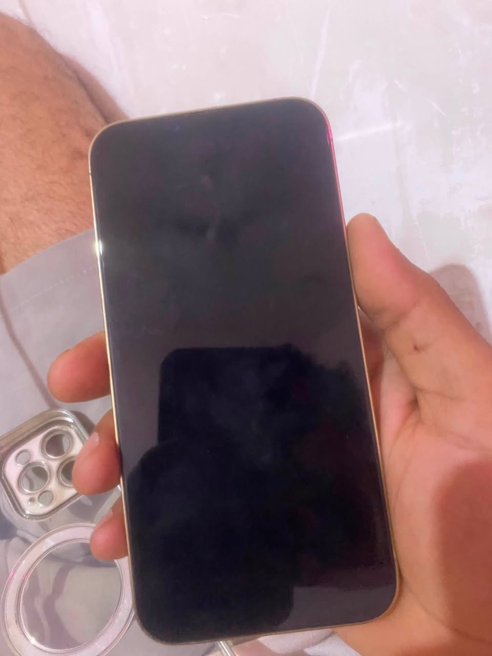 سلام عليكم ايفون ١٣بروماكس مبدلل شاشه جهاز نضيف بمعنئ الكلمه قافل ايكلود شباب ركزو زين قافل ايكلود سعره ٢٥٠ فقل ***********
