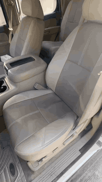 سلام عليكم تم  ☑️ افتتاح كماليات المهندس  🚖🚘مناسبة افتاح نسويلكم عروض 
على جميع دوشمات السيارات 
دوشمات كشنات مع تلبيسه سترين خياطه وهدايه مع شد سعرها 50الف تحطيم الاسعار  عنوان محل شارع تجاري مقابيل منير الحوشان
***********وتساب فقط 
***********
