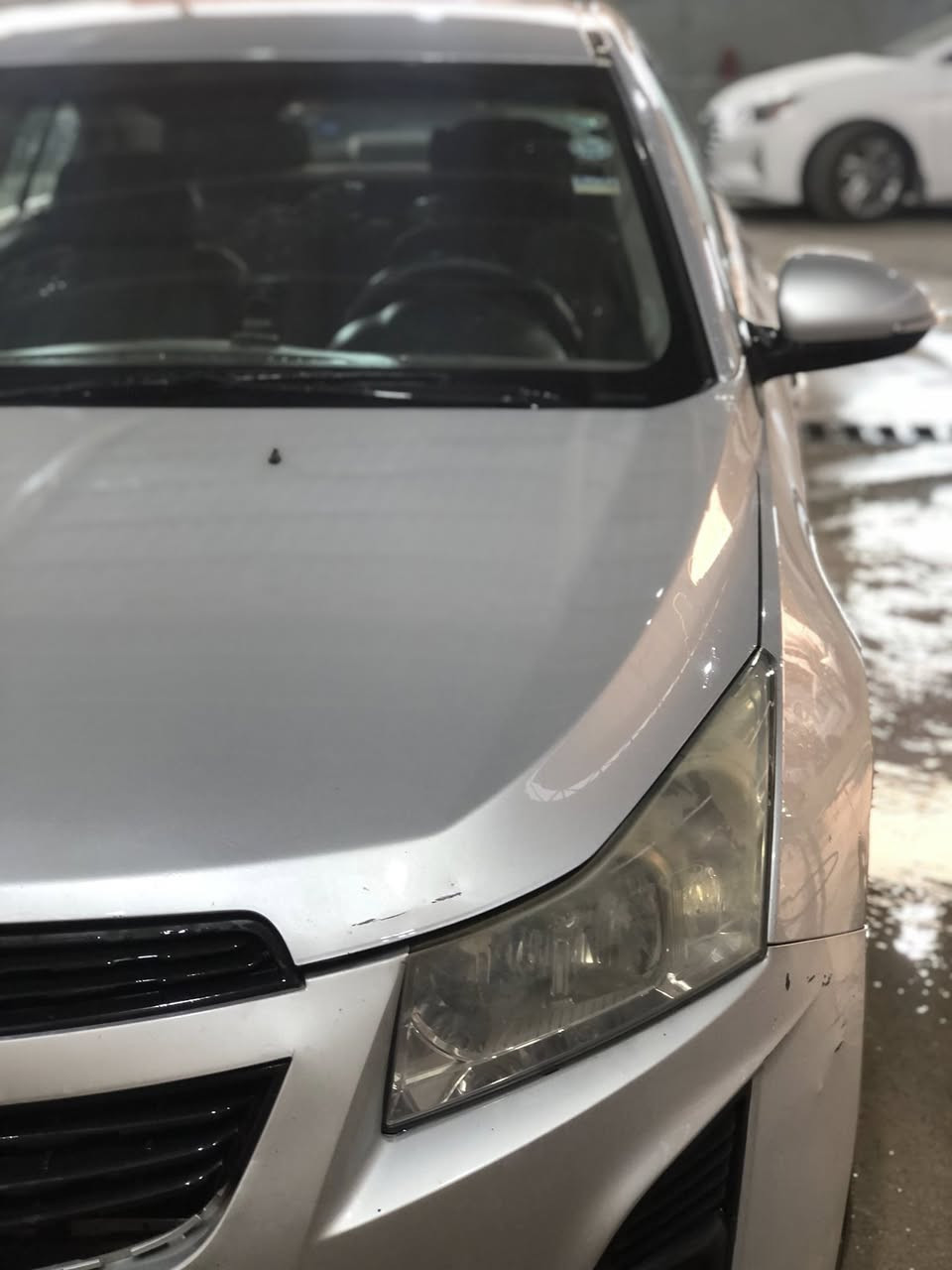 للبيع
شيفروليت كروز 2015
رقم أربيل قديم (سنوية نافذة منذ ٢٠١٨) مسجلة بأسم الشركة في أربيل، شرط التحويل.

اللون: سلفر.

حالة البدن: كلين بدون صبغ (هناك بعض الملاحظات) بإلإضافة الى الضرر الواضح في الصورة اسفل باب السائق
 
حالة المحرك والكير: جيد بدون اي اعطال.

المواصفات: عادية (شارات بالمرايات الجانبية، تحكمات ستيرن والخ)
تدفئة تبريد شغال.

السعر : 85 ورقة (بيها مجال)

موصل/الأيسر

للإتصال: ***********
واتساب: ***********
