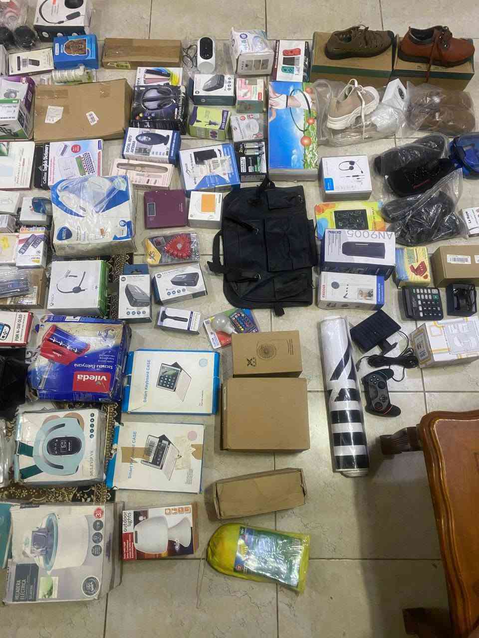 بيع شلعة كاملة من أغراض متنوعة وبأسعار مميزة
 🎁 هدية مجانية: 4 ساعات أنيقة!
*********** ☎️
*********** ☎️
