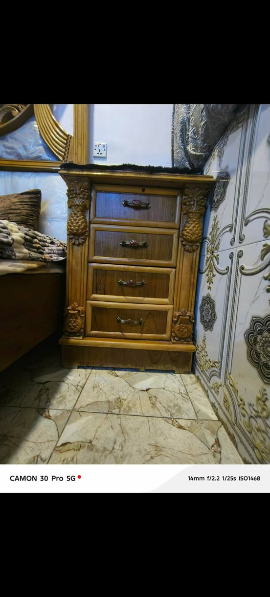 عندي غرفة صاج عراقي 7 قطع ماخذتها ب3/ ونص اريدها بمليونين و800 مابيها ضرر مكانها نجف حي المهندسين


**إذا كنت صاحب هذا الإعلان وتريد حذفه لأي سبب، رجاءا أرسل رسالة إلى الدعم الفني**