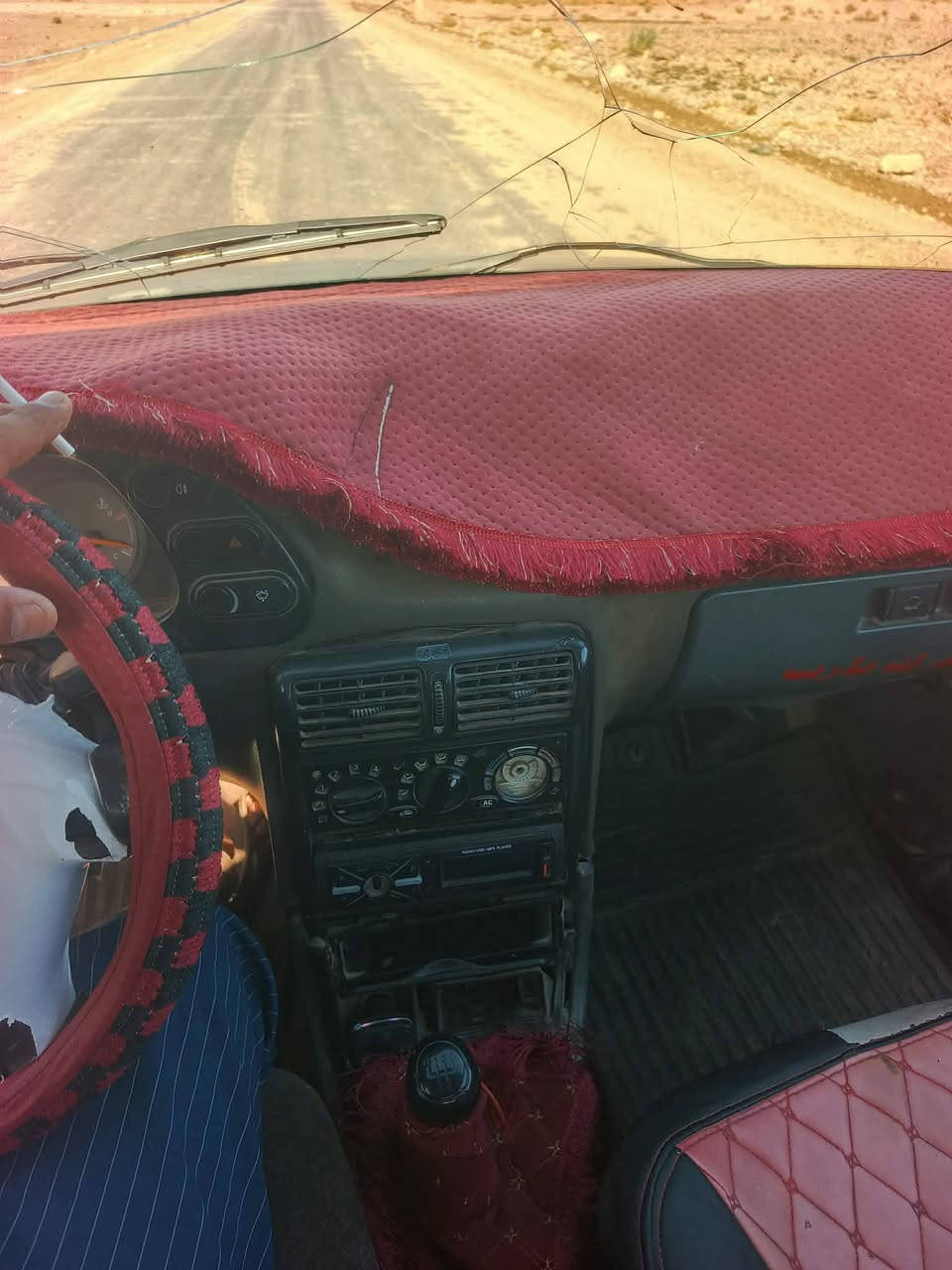 سلام عليكم دايو اسبرو ٩٥ كير محرك فكترة 18 الكير عادي شرط صدر تخم تاير سنويه خضرة شرط تحويل  غرفته حلوة بيع او مراوس مكان قضاء الدور *********** سعر١٤ وبي مجال
